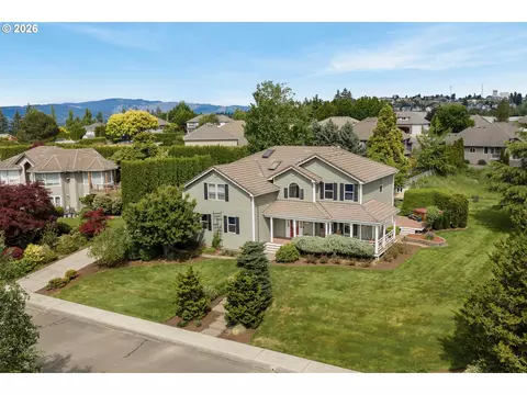 View/Area - 1506 NW Beech St, Camas, WA 98607 photo 2 of 5