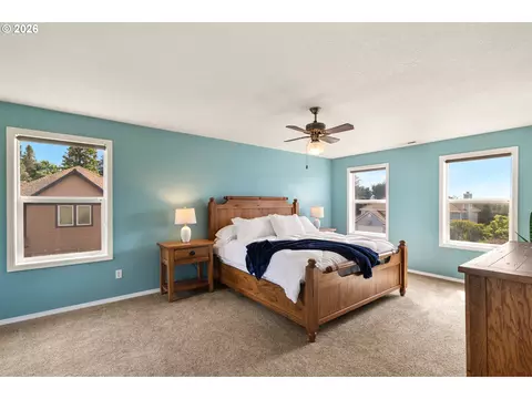 Bedroom - 1506 NW Beech St, Camas, WA 98607 photo 2 of 6