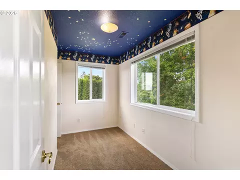 Bedroom - 1506 NW Beech St, Camas, WA 98607 photo 6 of 6