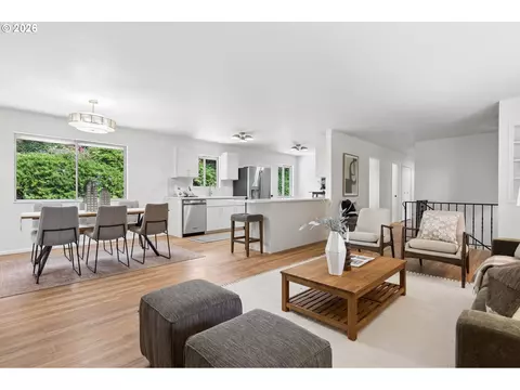 Living - 860 NW Battaglia Ave, Gresham, OR 97030 photo 5 of 12