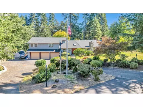 5526 Serenity Dr, Salem, OR 97317