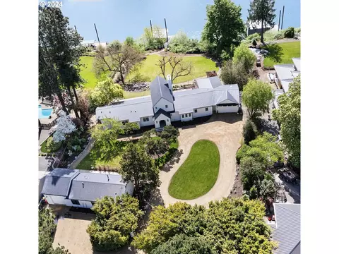 7130 SW Montgomery Way, Wilsonville, OR 97070
