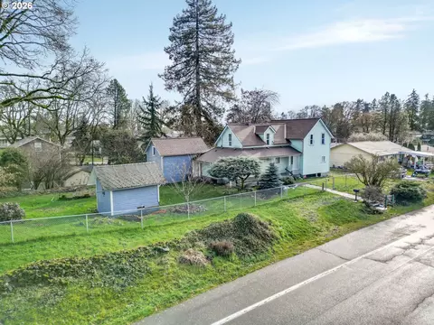 290 N 5th St, Saint Helens, OR 97051