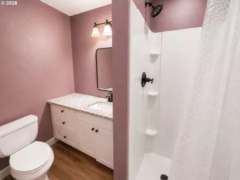 Bath - 280 SEvelyn Ave, Gresham, OR 97080 photo 1 of 1