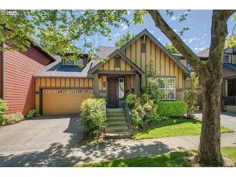 916 NE 73rd Ave, Hillsboro, OR 97124