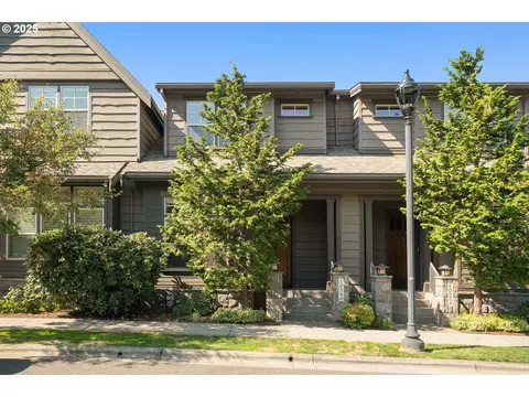 10546 SW Windwood Way, Portland, OR 97225