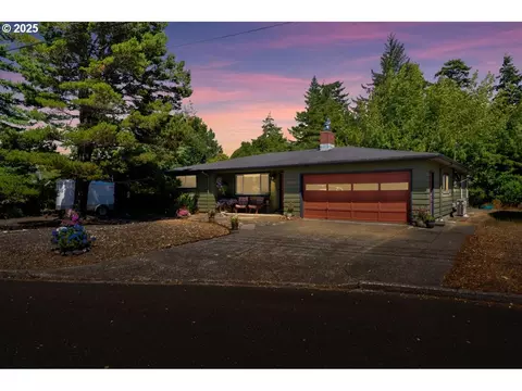 1680 W Park Dr, Florence, OR 97439