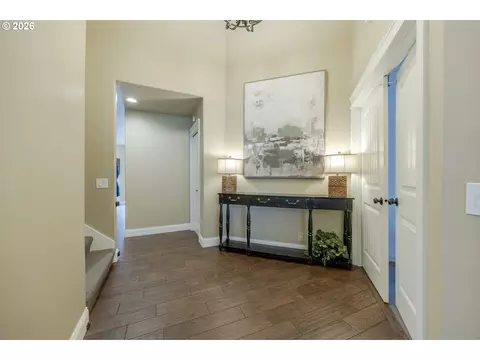 Entry Way - 3071 Soloman Loop, Eugene, OR 97405 photo 3 of 3