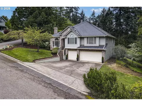 Exterior - 3071 Soloman Loop, Eugene, OR 97405 photo 3 of 12