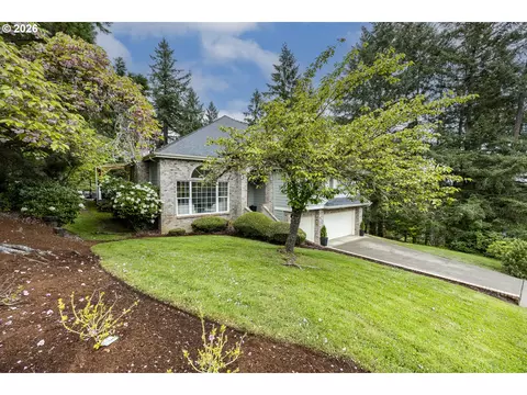 Exterior - 3071 Soloman Loop, Eugene, OR 97405 photo 2 of 12