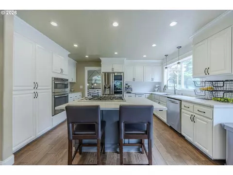 Kitchen - 3071 Soloman Loop, Eugene, OR 97405 photo 3 of 4