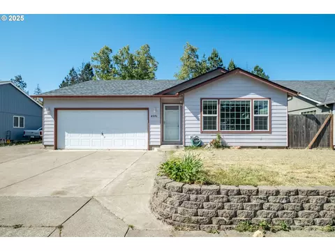 4570 Airport Ln, Sweet Home, OR 97386