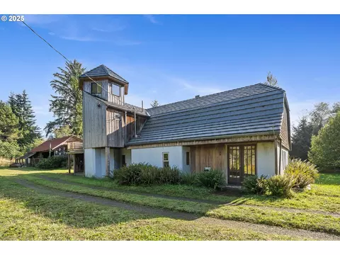 11605 Highway 101, Tillamook, OR 97141