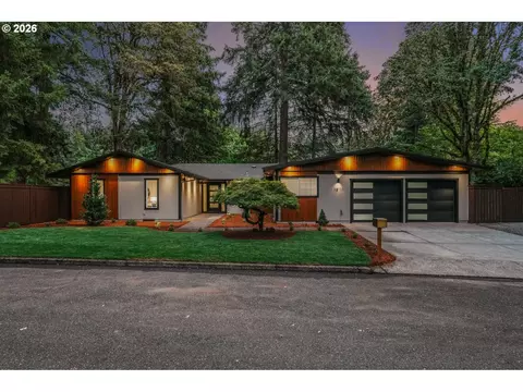 18111 SW Pioneer Ct, Lake Oswego, OR 97034