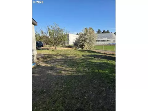 Exterior - 225 NE Marshall Loop, Boardman, OR 97818 photo 2 of 4