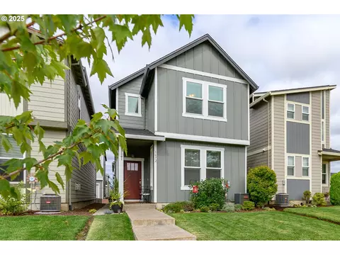 1672 NW Landon St, Mcminnville, OR 97128