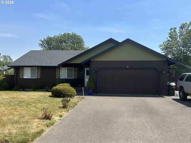 1202 E Second Ave, Sutherlin, OR 97479