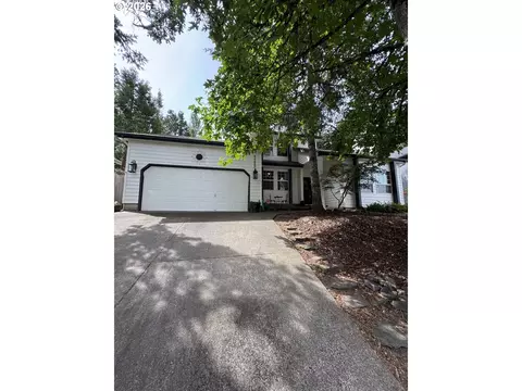 7289 Glacier Dr, Springfield, OR 97478