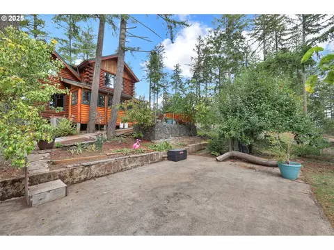 Exterior - 84771 Murdock Rd, Eugene, OR 97405 photo 7 of 9