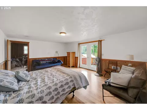 Bedroom - 84771 Murdock Rd, Eugene, OR 97405 photo 7 of 7