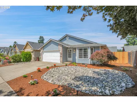 6751 SE Madison St, Hillsboro, OR 97123