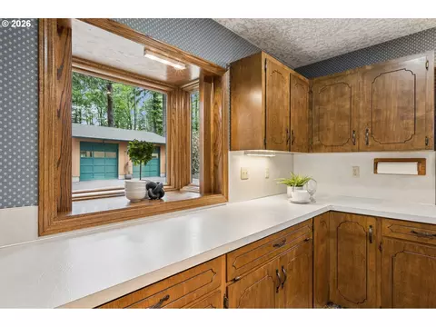 Kitchen - 50775 SE Baty Rd, Sandy, OR 97055 photo 5 of 5