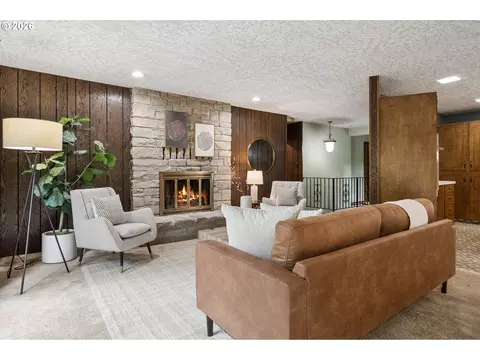 Living - 50775 SE Baty Rd, Sandy, OR 97055 photo 2 of 4