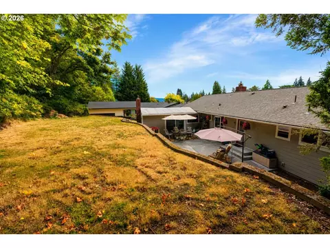 Exterior - 2302 Cedar Pl, Longview, WA 98632 photo 5 of 6