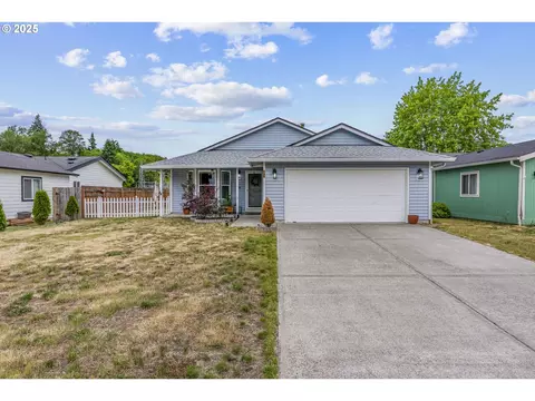 272 Adams Dr, Kelso, WA 98626