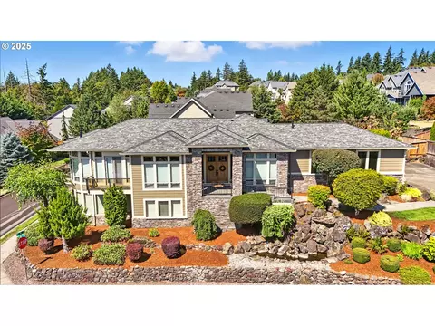 1927 W 7th St, Washougal, WA 98671