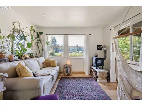 Living - 78807 Territorial Rd, Lorane, OR 97451 photo 1 of 1