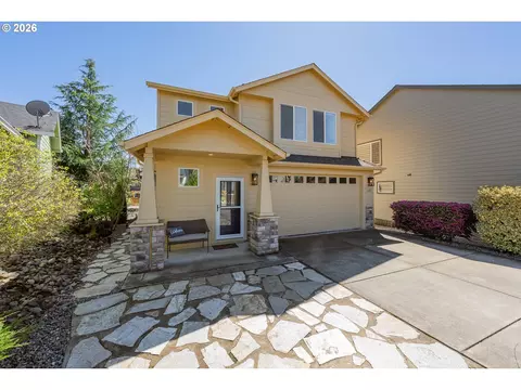 Exterior - 420 Backwater Loop, Sutherlin, OR 97479 photo 3 of 9