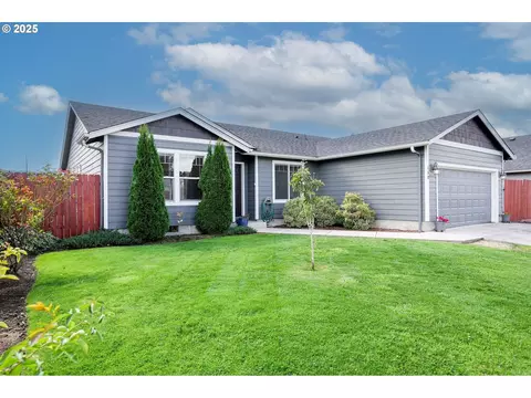 180 Camellia Dr, Lebanon, OR 97355