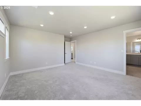 Bedroom - 3704 Rockcress Rd, Eugene, OR 97403 photo 3 of 8