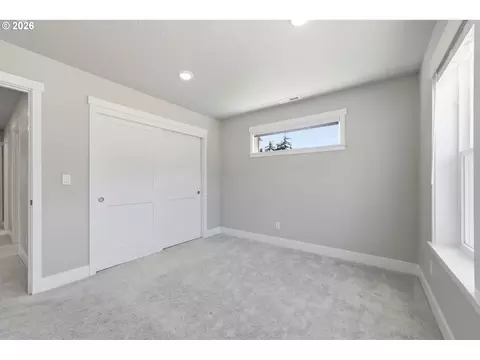 Bedroom - 3704 Rockcress Rd, Eugene, OR 97403 photo 6 of 8