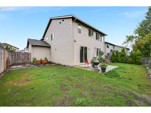 Exterior - 2614 SE Kane Ave, Gresham, OR 97080 photo 6 of 9
