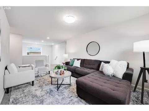 Living - 2614 SE Kane Ave, Gresham, OR 97080 photo 7 of 7