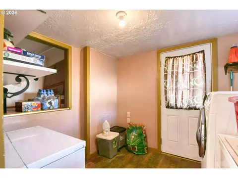 Other - 724 SW 3rd St, Pendleton, OR 97801 photo 3 of 4