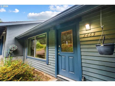 Exterior - 3463 W 25th Ave, Eugene, OR 97405 photo 2 of 7