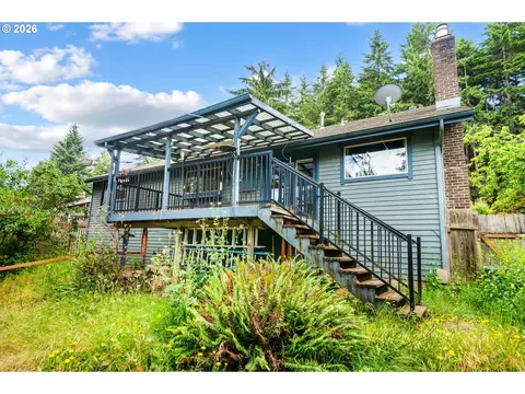 Exterior - 3463 W 25th Ave, Eugene, OR 97405 photo 4 of 7
