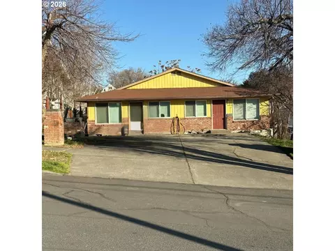412 NW 8th St, Pendleton, OR 97801