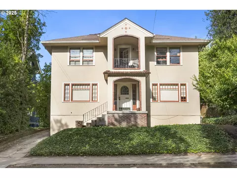 2223 NE 9th Ave, Portland, OR 97212