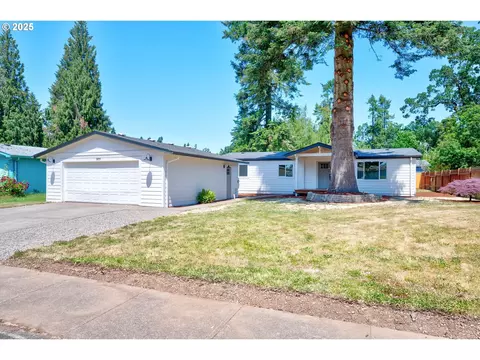 3277 Mcnaught St, Woodburn, OR 97071