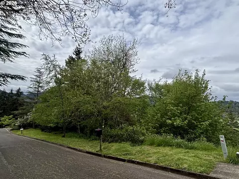 University St, Eugene, OR 97405