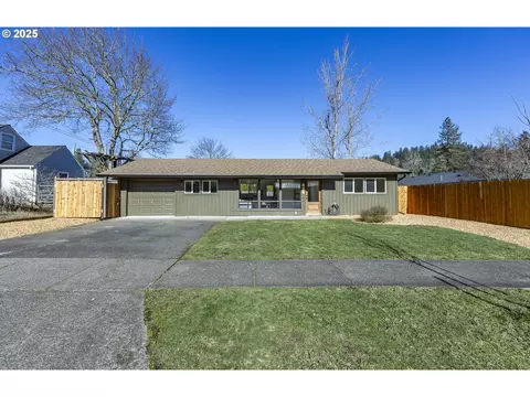 885 Snell St, Eugene, OR 97405