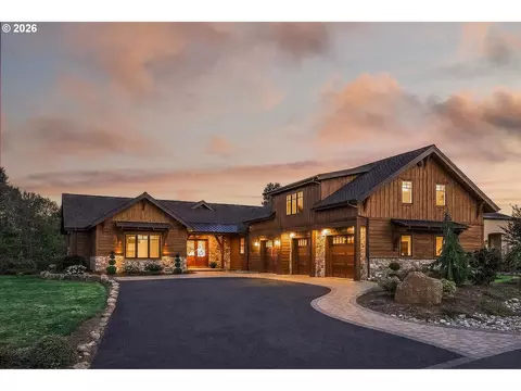 3745 Arrowhead Ave, Hood River, OR 97031