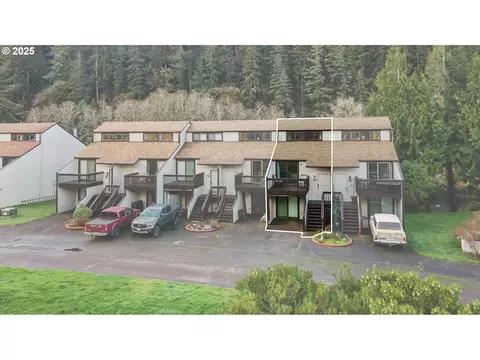 43605 State Highway 38 #17, Reedsport, OR 97467