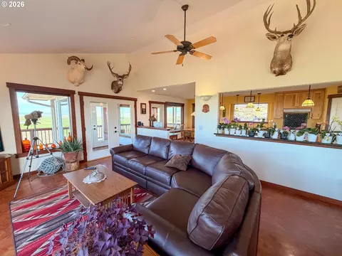 Living - 40641 Highway 20, Burns, OR 97720 photo 2 of 4