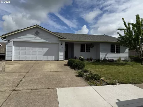925 E Ladino Pl, Harrisburg, OR 97446
