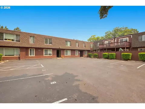 8833 N Syracuse St #12, Portland, OR 97203